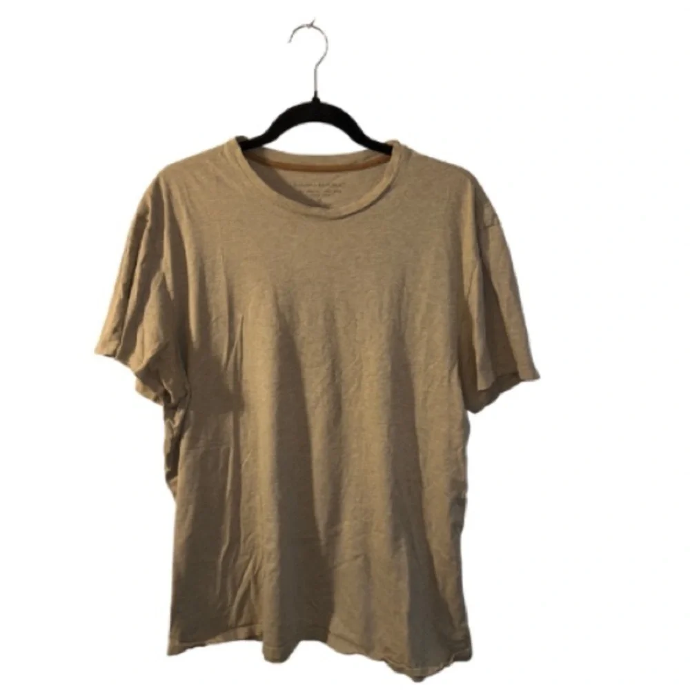 Banana Republic Fitted Crew Brown Cotton Tee XL – Your New Go-To Staple!